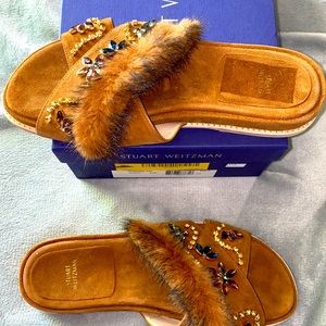 STUART WEITZMAN
Nomedeplume Suede Slides